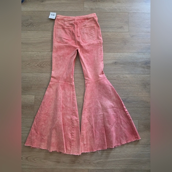 NEW Free People We The Free Float On Flare Size 28 Prairie Pink Bell Bottom - Picture 5 of 10